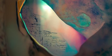 看见你那美丽的脸出自哪首歌？